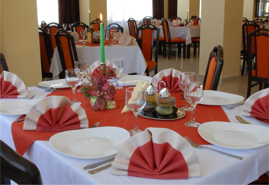 White Horse Hotel Predeal Ngoại thất bức ảnh